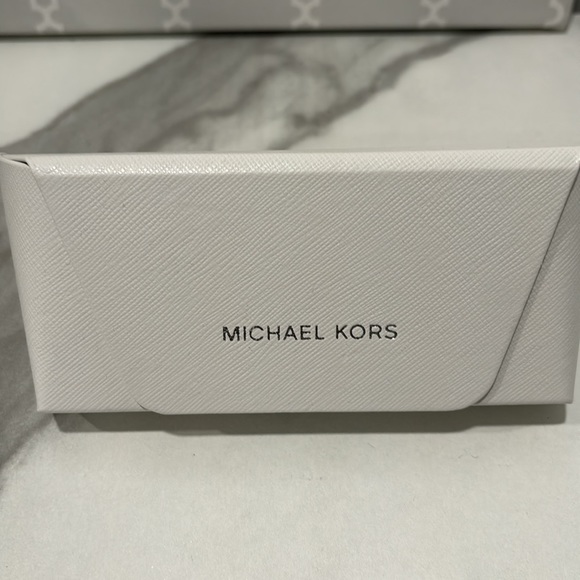 NWT Michael Kors sunglasses - Picture 4 of 5